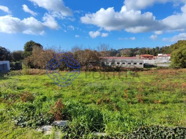 Terreno rustico com viabilidade para construção em Paços de Brandão