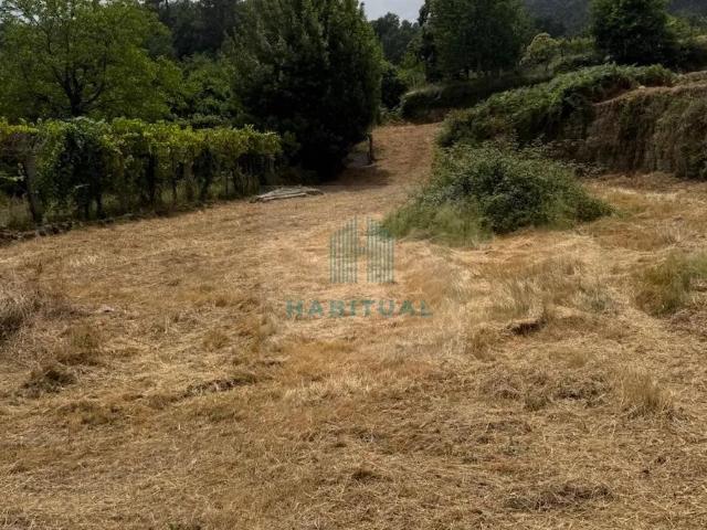 TERRENO RÚSTICO COM 1751 M2 EM ARCOS DE VALDEVEZ