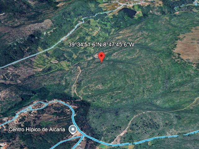 Terreno rústico com 1 hectare em Masoes, Alcaria