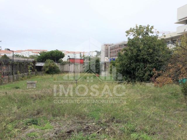 Terreno Rústico com 2.000 m2, para construção na Ajuda, Lisboa