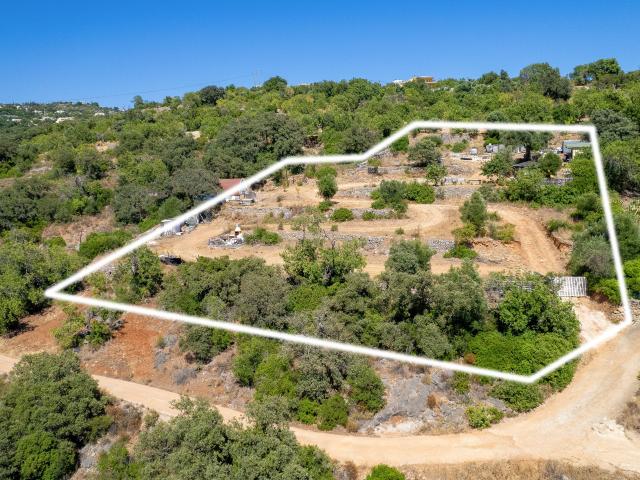 Terreno Rústico com 3.860 m² | Vista Mar | A 5 Minutos de Loulé