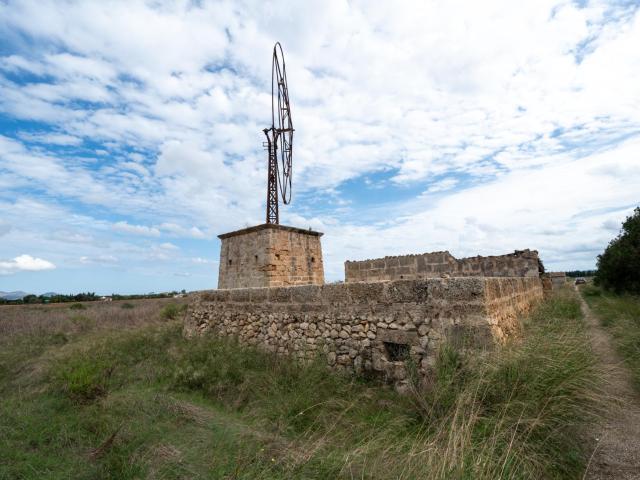 Terreno rústico Edificable con proyecto para vivienda unifamiliar con piscina privada en Muro