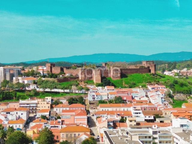 Terreno rústico cercado em Silves