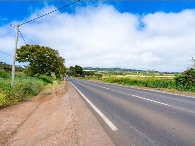 Terreno rústico de labradío de 1.430 m2 en Cercado Bello, Guamasa No edificable