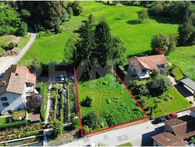Terreno residenziale in zona verde e tranquilla a Tresa