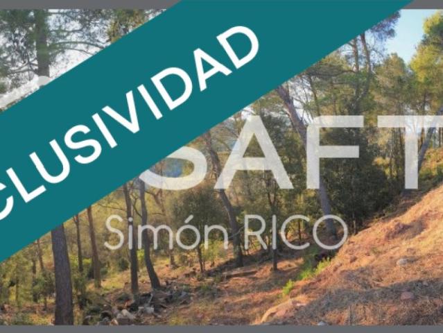 TERRENO RESIDENCIAL SOLEADO DE 914M2 EN CERVELLÓ