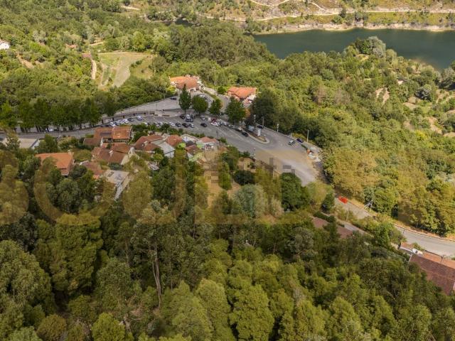 Terreno, Rio Caldo