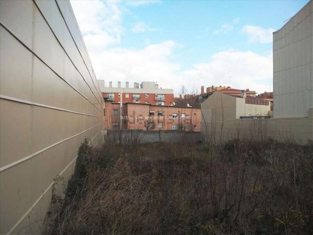 Terreno, Roc Blanc, Terrassa