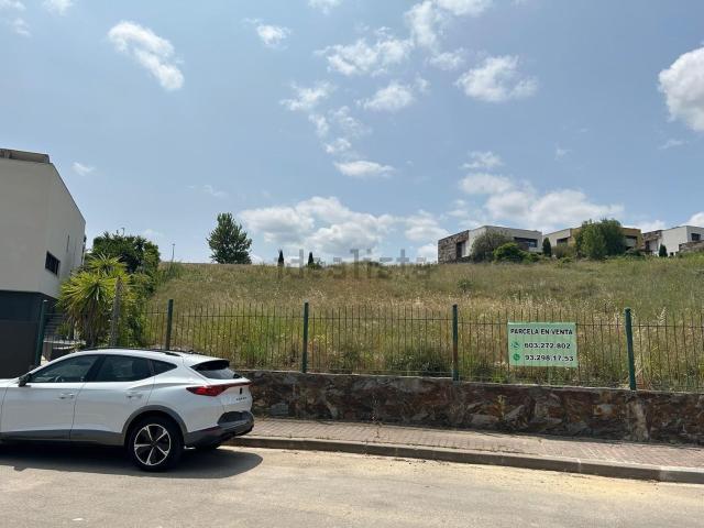 Terreno, Sant esteve Sesrovires