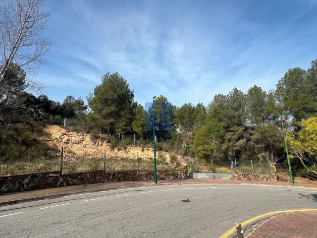 Terreno, Sant esteve Sesrovires