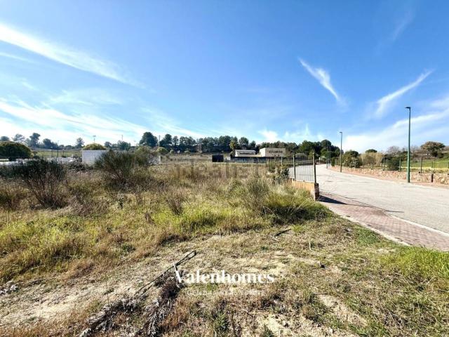 Terreno, Sant esteve Sesrovires