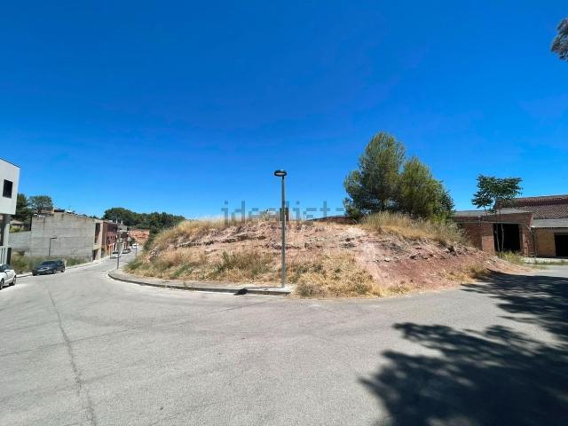 Terreno, Sant Martí de Tous