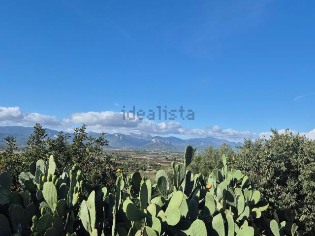 Terreno, Santa Eugenia