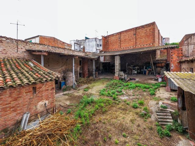 Terreno, Santa Perpètua de Mogoda