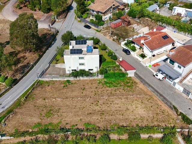 Terreno, Santo Tirso Couto Burgães