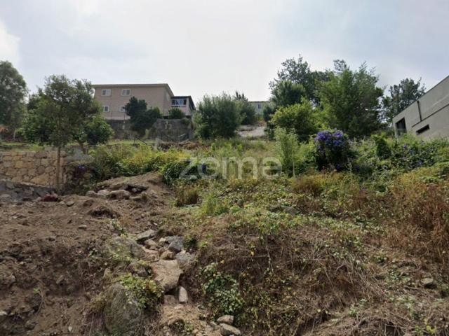 Terreno, Santo Tirso Couto Burgães