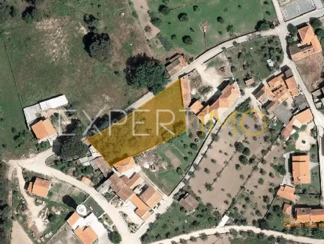 Terreno situado em Casal de Travancinha no Concelho de Seia