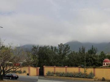 Terreno sobre Carretera Nacional en Venta