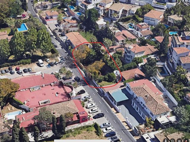 Terreno / Solar de 166 m2 en venta Nueva Andalucia, Andalucía