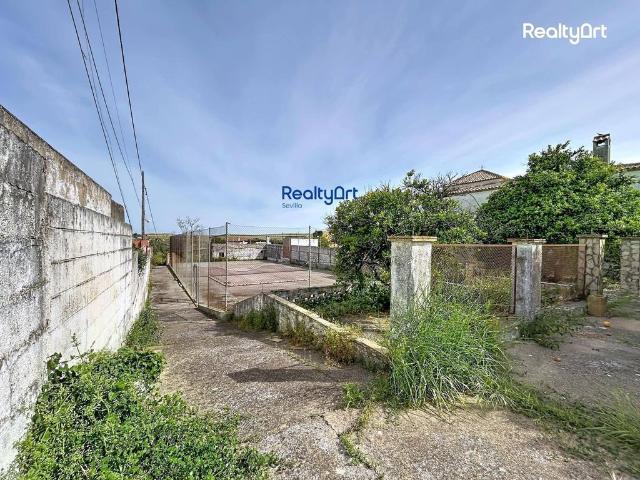 Terreno / Solar de 260 m2 en venta Valencina de la Concepción, Andalucía