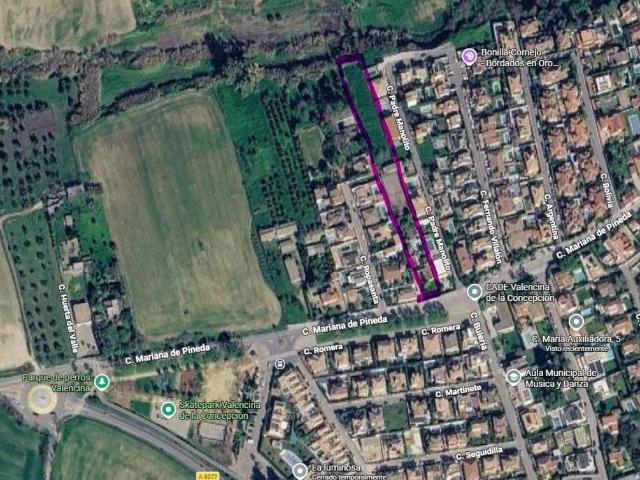 Terreno / Solar de 260 m2 en venta Valencina de la Concepción, Andalucía