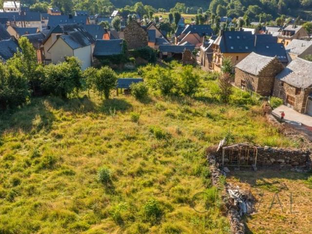 Terreno / Solar de 2730 m2 Les, Cataluña