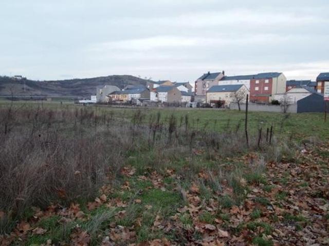 Terreno / Solar de 3000 m2 en venta Bembibre, España