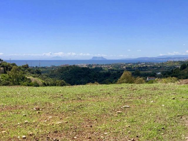 Terreno / Solar de 500 m2 en venta Estepona, Andalucía