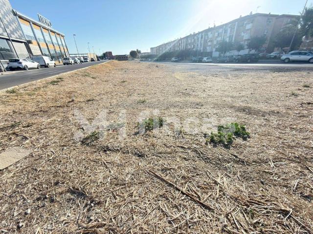 Terreno / Solar en venta Puente Genil, Andalucía