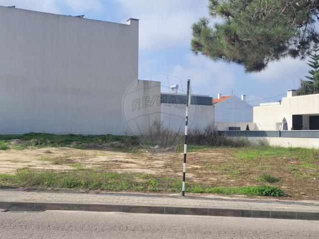 Terreno T0, Amora, Seixal | BPI Expresso Imobiliário
