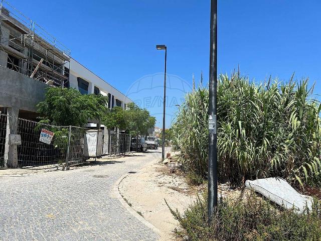 Terreno T0, Caparica e Trafaria, Almada | BPI Expresso Imobiliário