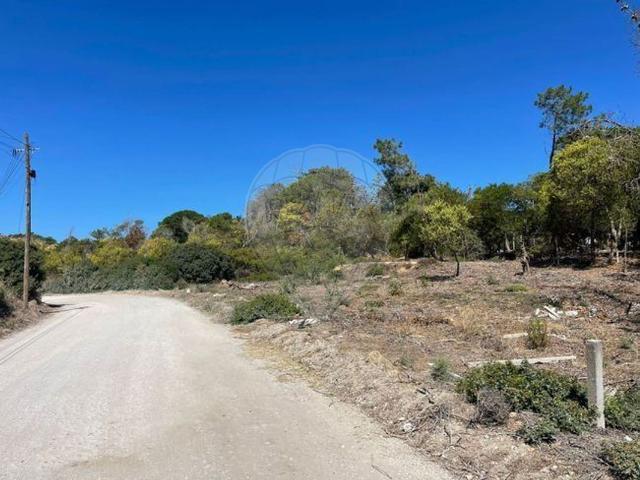 Terreno T0, Caparica e Trafaria, Almada | BPI Expresso Imobiliário