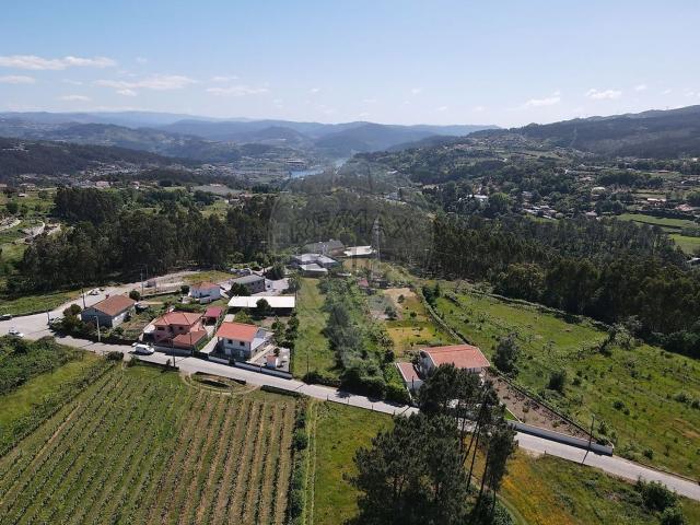 Terreno, Termas de São Vicente