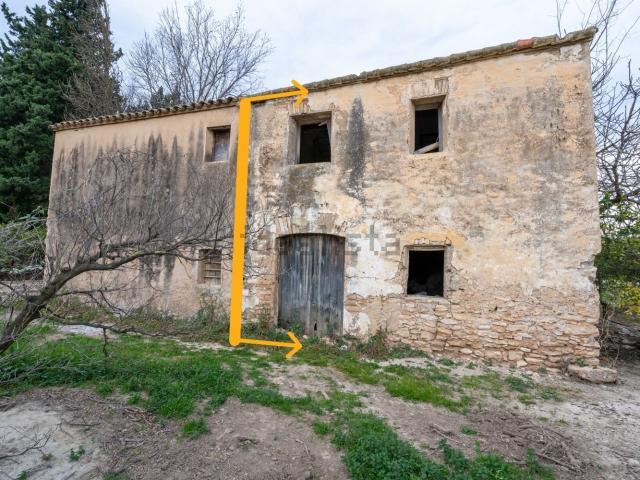 Terreno, Tortosa