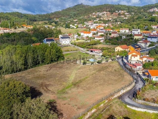 Terreno, Travassos
