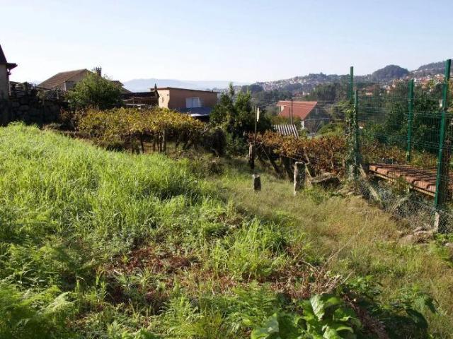 TERRENO URBANIZABLE CON VISTAS AL MAR EN MEIRA MOAÑA