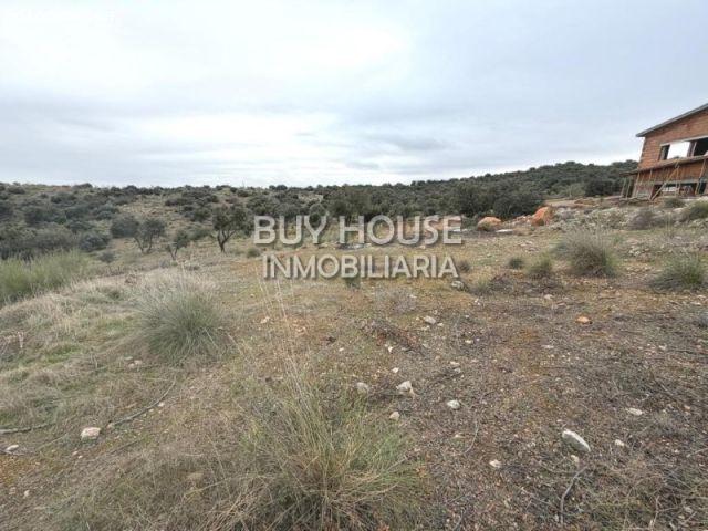 TERRENO URBANIZABLE EN EXCLUSIVA URBANIZACIÓN EN TOLEDO URB. MONTESIÓN