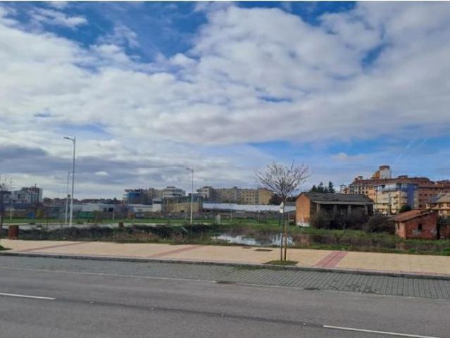 TERRENO URBANIZABLE EN ZONA LA PALOMERA