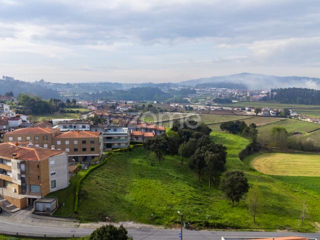 Terreno Urbanizável em Moure, Barcelos