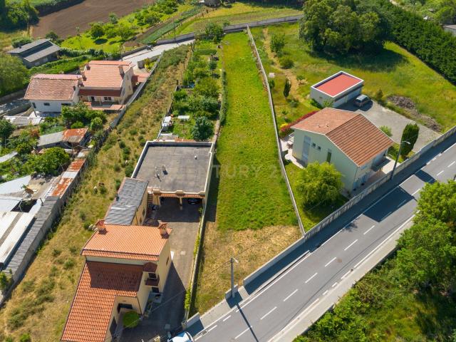 Terreno Urbanizável em Baguim do Monte
