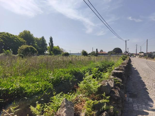 Terreno urbanizável em Beiriz