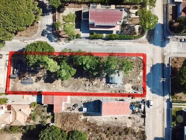 Terreno Urbano 987 m² em Lagoa de Albufeira