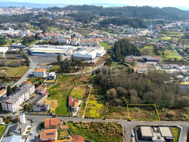 Urbano 1017m², plano, PIP em curso, Rua da Pousada, Perosinho, Gaia
