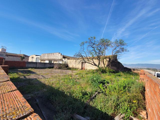 Terreno urbano y edificable en Perafort