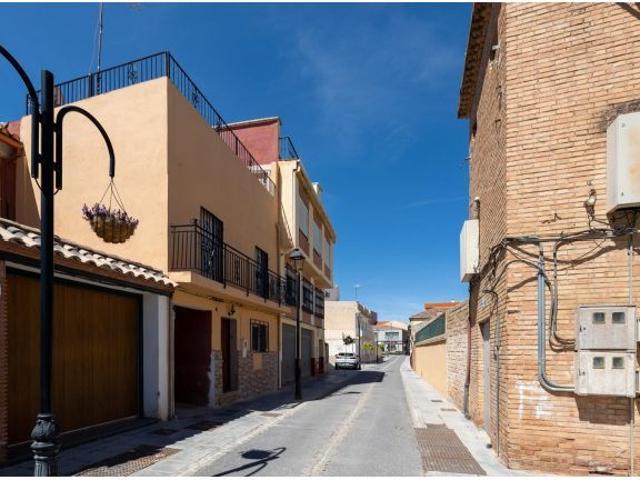 Terreno urbano Alhendín excelente como inversión futura y disfrute actual
