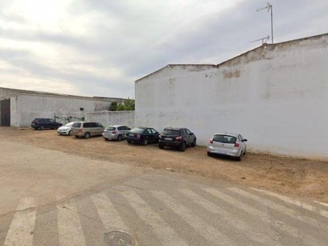 TERRENO URBANO_Avda Villarreal 18_Olivenza Badajoz