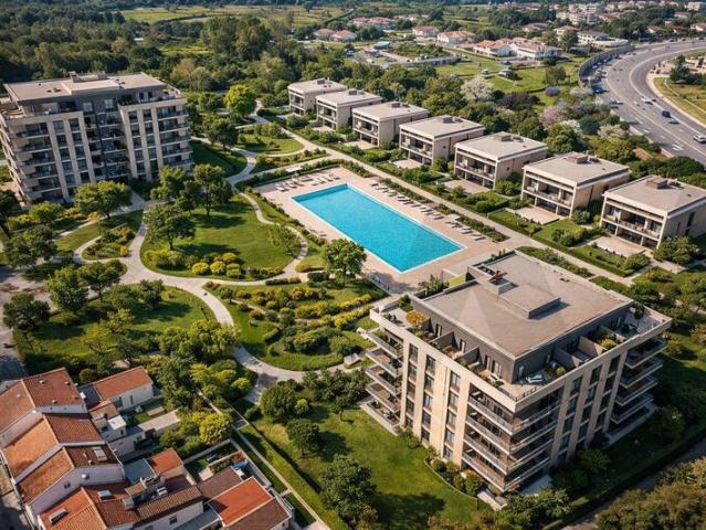 Terreno Urbano com 11.324,10 m2 para Investimento com PIP aprovado Ramalde, Porto