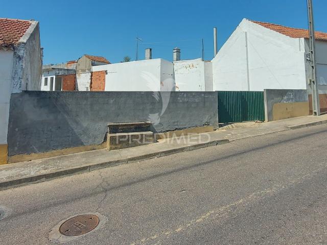 Terreno Urbano com 1.560 m2 em Alpiarça, Santarém