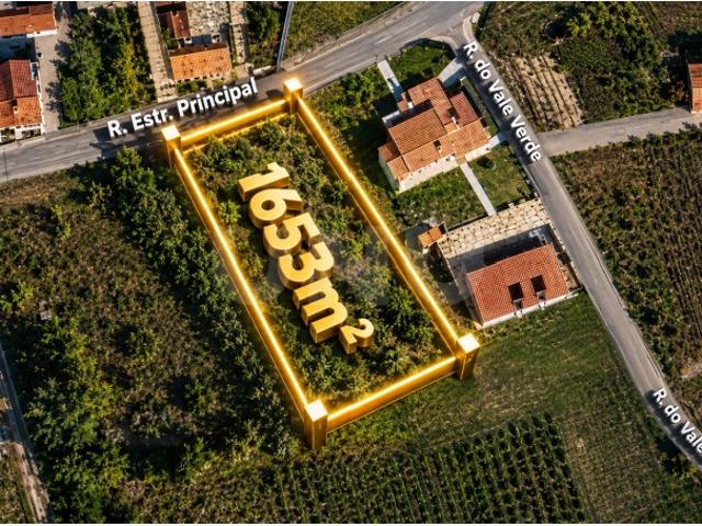 Terreno Urbano com 1.653 m2