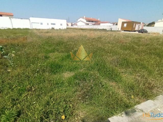 Terreno Urbano com 1.039 m² para Venda em Vieira de Leiria | 26064039940